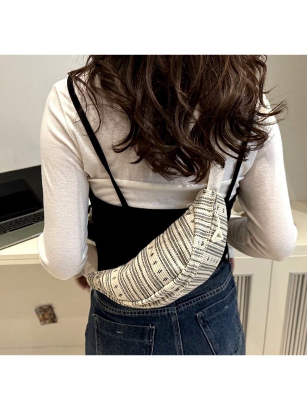 White & Black Striped Canvas Crossbody Fanny Pack Waist Bag With Adjustable Stra - Picture 4 of 5